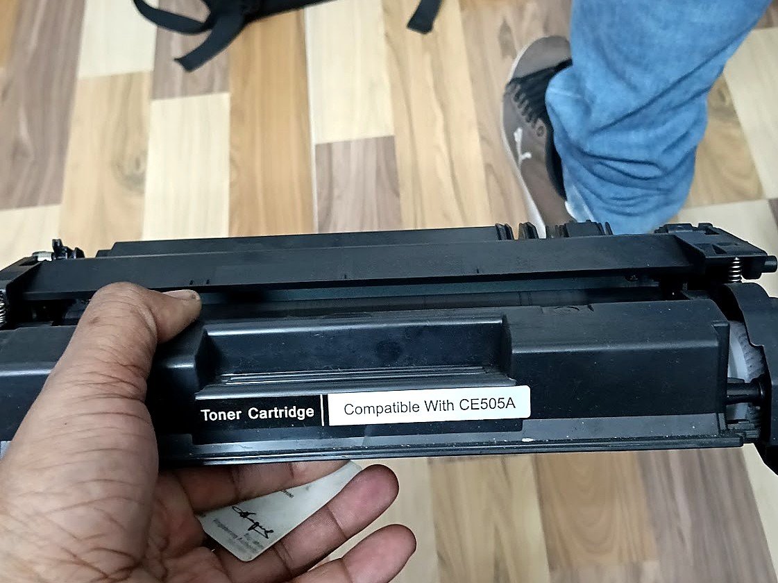 Printer cartridge handling